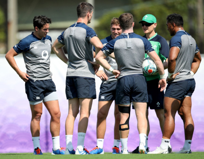 joe-schmidt-talks-to-joey-carbery-johnny-sexton-jordan-armour-luke-mcgrath-and-bundee-aki