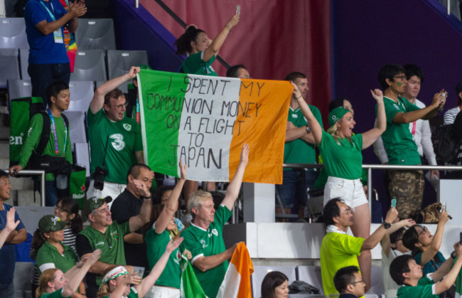 ireland-fans-celebrate-winning