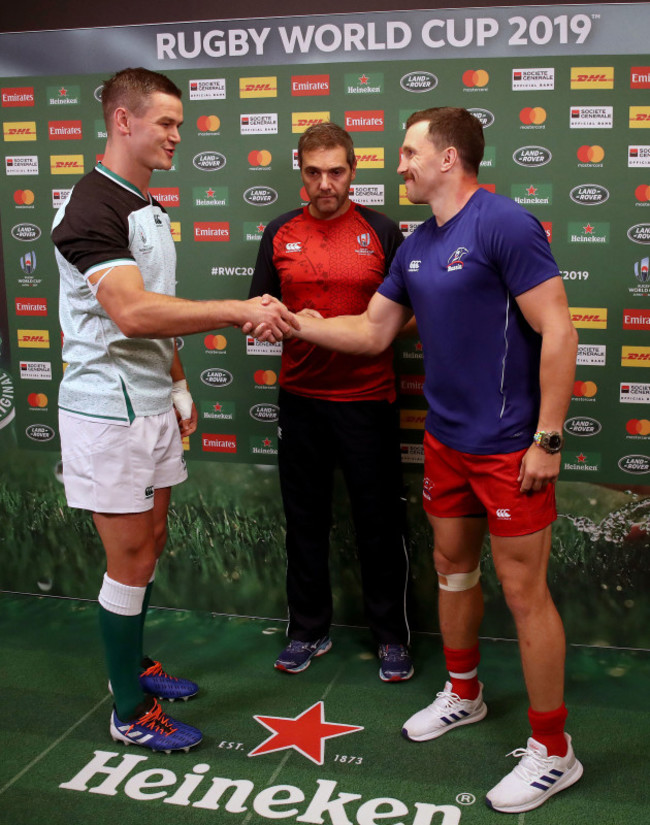 jonathan-sexton-and-vasily-artemyev-with-jerome-garces-at-the-coin-toss