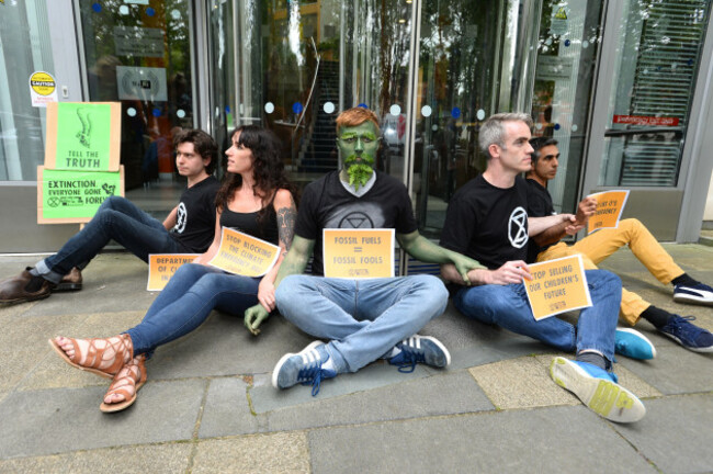 extinction-rebellion-ireland-protest