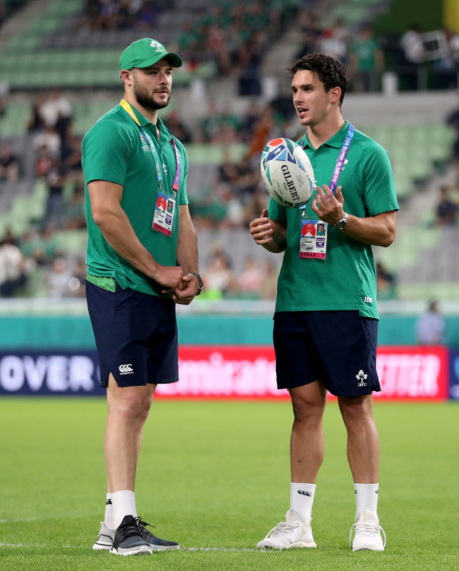 irelands-joey-carbery-before-being-replaced-in-the-squad-by-conor-murray-with-robbie-henshaw