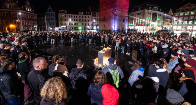 mourning-after-shots-fired-in-halle