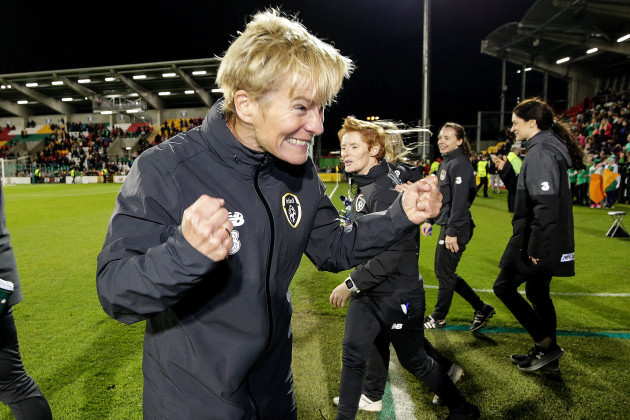 vera-pauw-celebrates-after-the-game