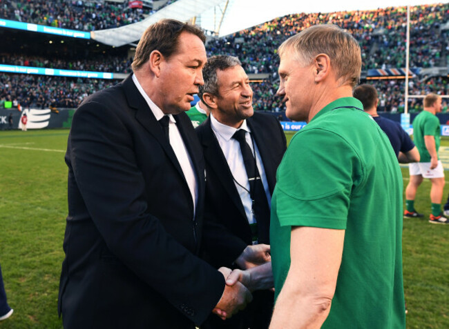 steve-hansen-congratulates-joe-schmidt-after-the-game