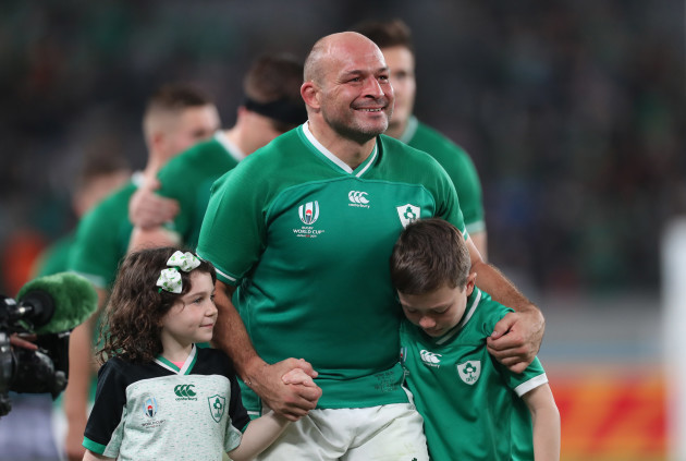 rory-best-with-his-daughter-penny-and-son-ben-after-the-game