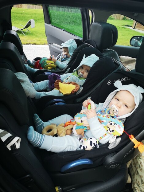 Triplet car clearance seat