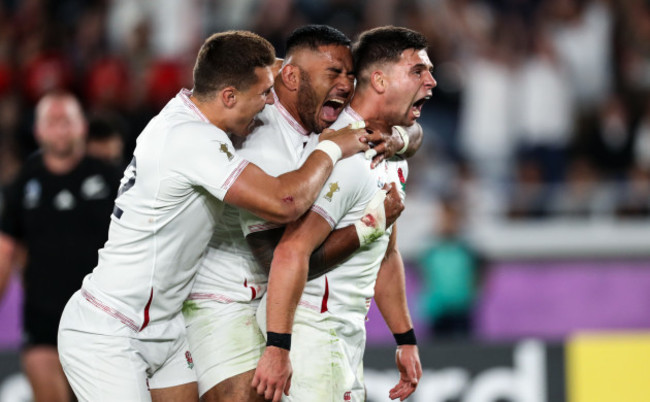 ben-youngs-celebrates-a-try-with-henry-slade-and-manu-tuilagi-that-was-later-disallowed