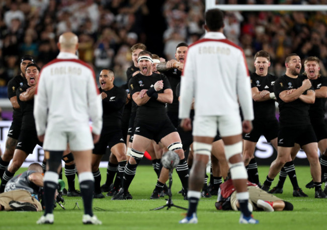 the-england-team-face-the-new-zealand-haka