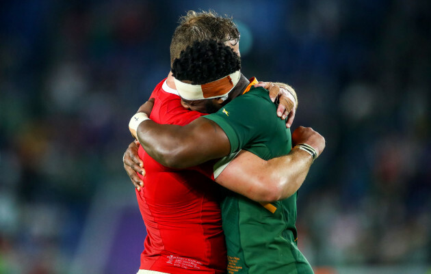 siya-kolisi-and-duane-vermeulen-celebrate-after-the-game