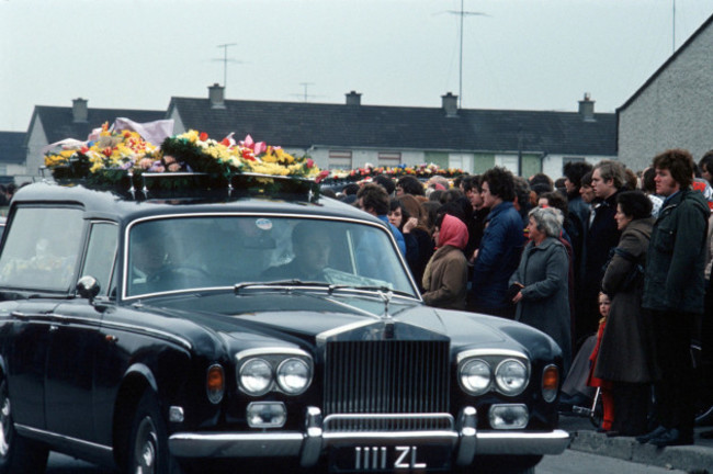 stardust-disasters-grief-flowers-hearse