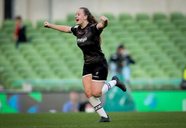 lauren-kelly-celebrates-scoring-her-sides-second-goal