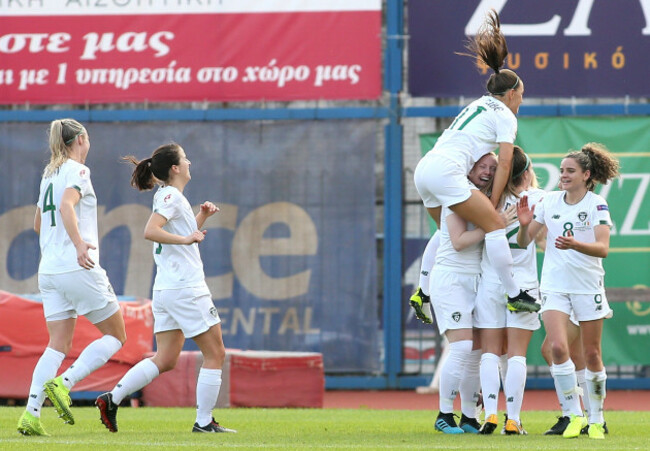 amber-barrett-celebrates-scoring-their-first-goal-with-teammates