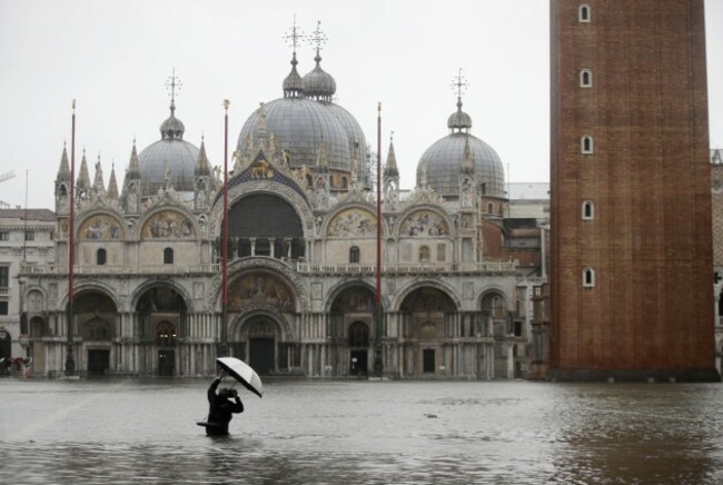 italy-venice-high-tide