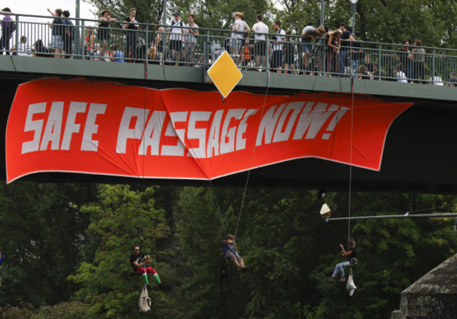 unite-for-solidarity-protest-in-frankfurt