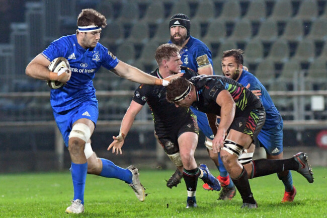 caelan-doris-is-tackled-by-giovanni-licata