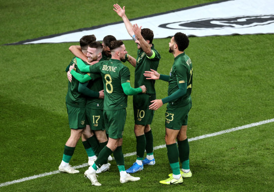 sean-maguire-celebrates-scoring-their-second-goal-with-teammates