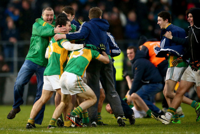 clonmel-players-and-fans-celebrate-at-the-final-whistle