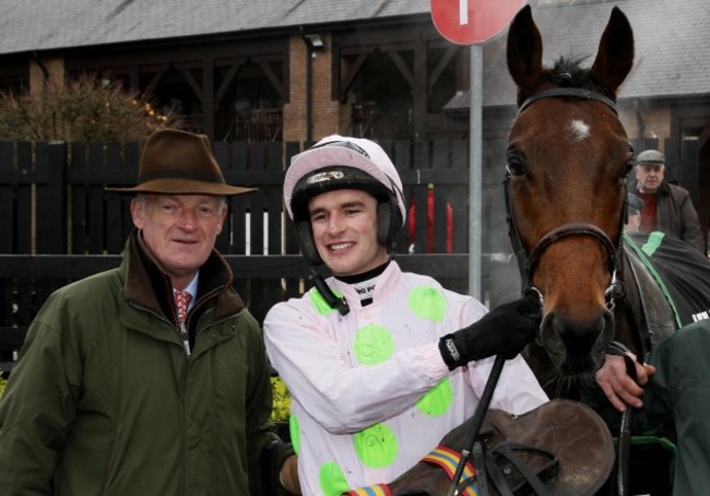 danny-mullins-and-willie-mullins-with-saldier-after-winning-the-race