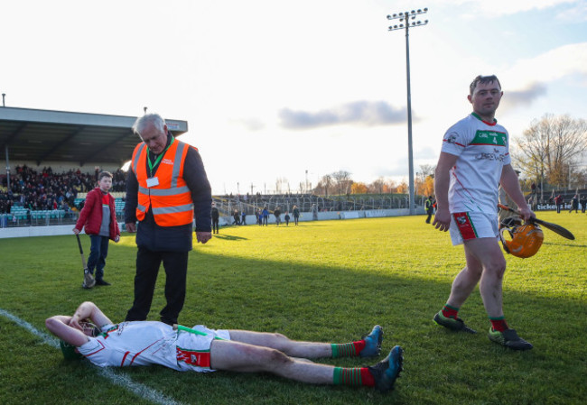 paddy-purcell-and-john-purcell-dejected-at-the-end-of-the-game