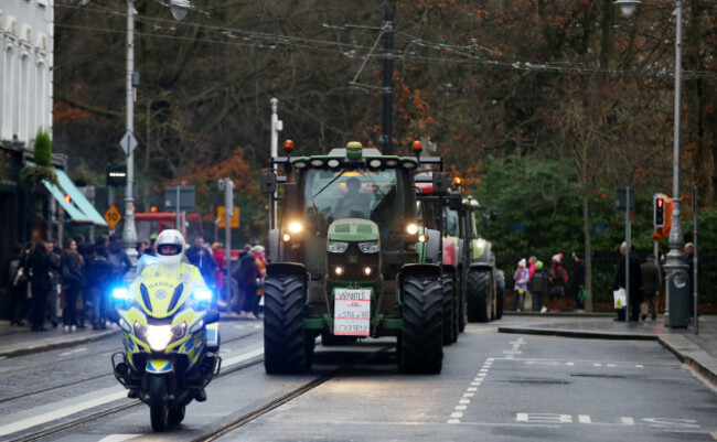 2525 Faremers protest