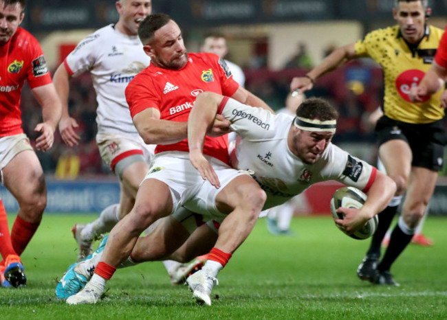 rob-herring-on-his-way-to-scoring-a-try-despited-the-efforts-of-alby-mathewson