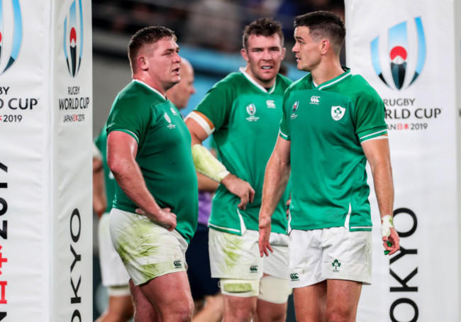 jonathan-sexton-peter-omahony-and-tadhg-furlong-dejected