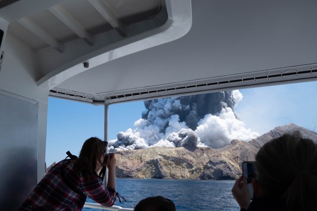 new-zealand-volcano-erupts-victims