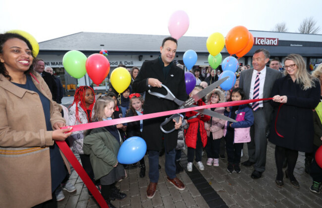 taoiseach-leo-varadkar-opens-shopping-centre
