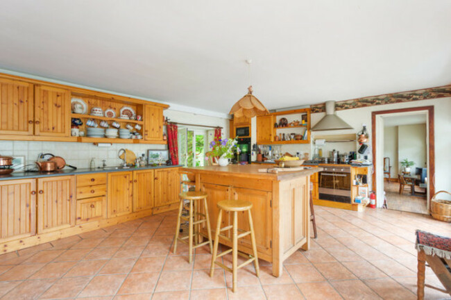 YmY0NTQ2MjNhZWZhOTg4NTAwMzEyYzIxNDNlMTJhYjHItYL3Dnyql-KpINZWob57aHR0cDovL3MzLWV1LXdlc3QtMS5hbWF6b25hd3MuY29tL21lZGlhbWFzdGVyLXMzZXUvYy8xL2MxODIyNDU5M2VhMjE1NzRkOTIxZGFhNTk4MjIwNjBmLmpwZ3x8fDcwMGx8fHx8fHx8