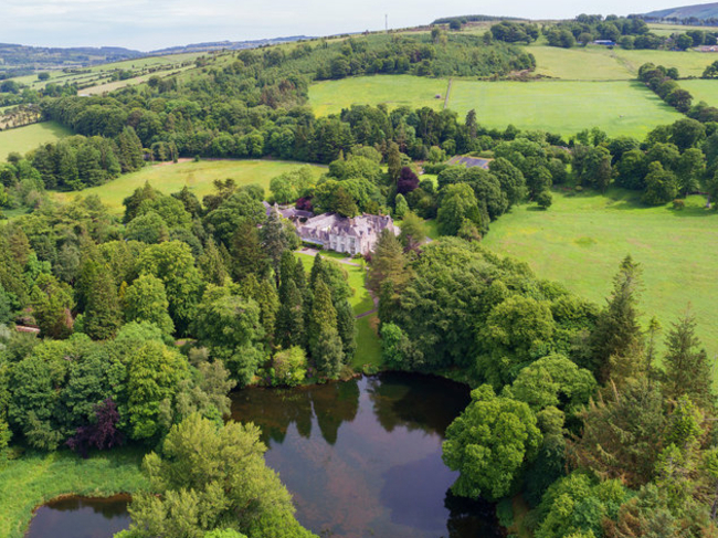 OGQ1ZWUwODYwNTg4YmZjNmUxYzhlZThjNDY1YTI4ZTkvSbTW-l0LfzxnVEgSFBpjaHR0cDovL3MzLWV1LXdlc3QtMS5hbWF6b25hd3MuY29tL21lZGlhbWFzdGVyLXMzZXUvNS9jLzVjN2ZhYjcwOGIzNDk5NDk5MTMxNWVkYjE1YWYyY2E4LmpwZ3x8fDcwMGx8fHx8fHx8 (1)