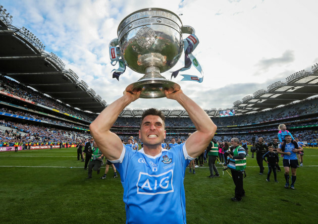 bernard-brogan-celebrates-with-the-sam-maguire