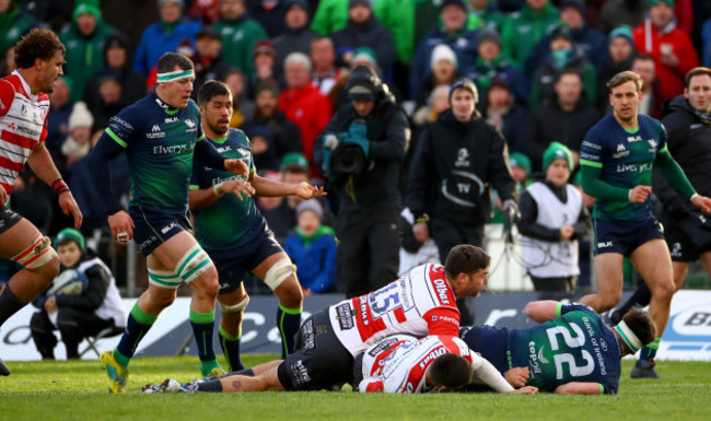 tom-daly-offloads-to-robin-copeland-to-score-the-winning-try-14122019