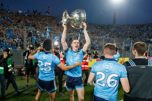 brian-fenton-celebrates-with-the-sam-maguire-in-front-of-hill-16