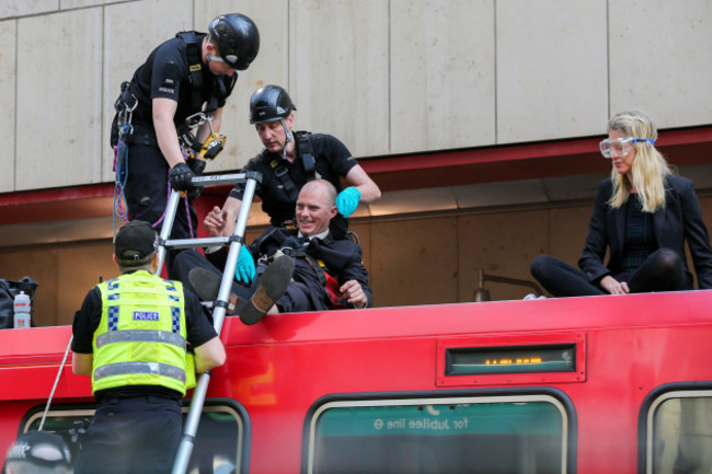 extinction-rebellion-climate-change-protest-in-london-uk-17-apr-2019