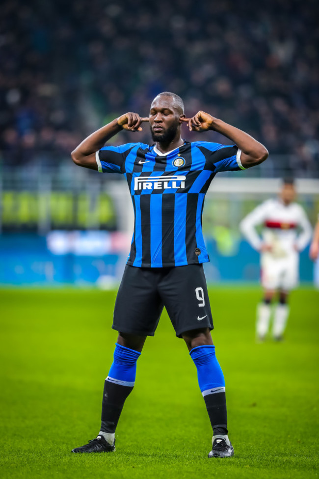 soccer-2019-inter-milan-40-genoa