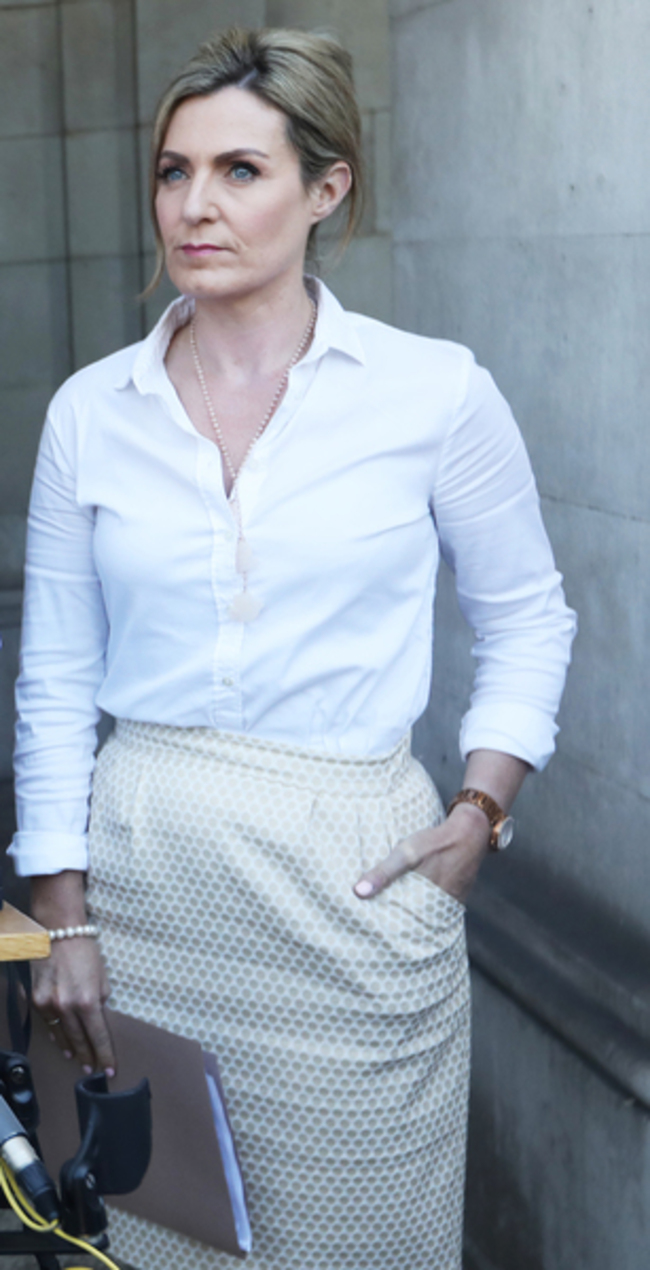 MARIA BAILEY_90548626