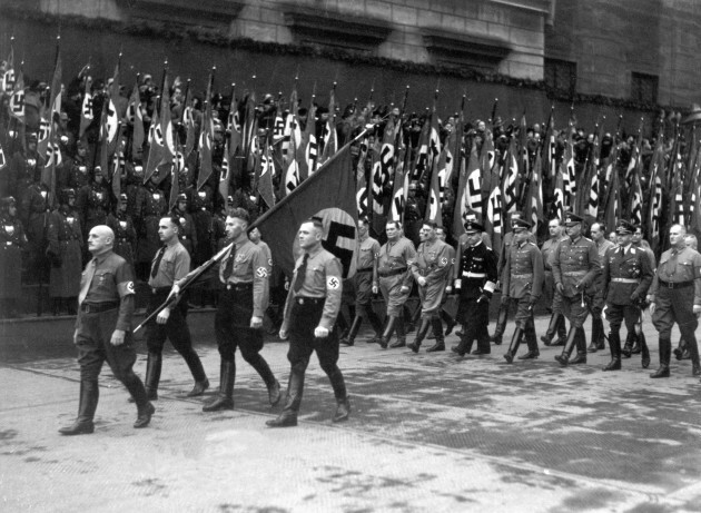 memorial-for-anniversary-of-beer-hall-putsch