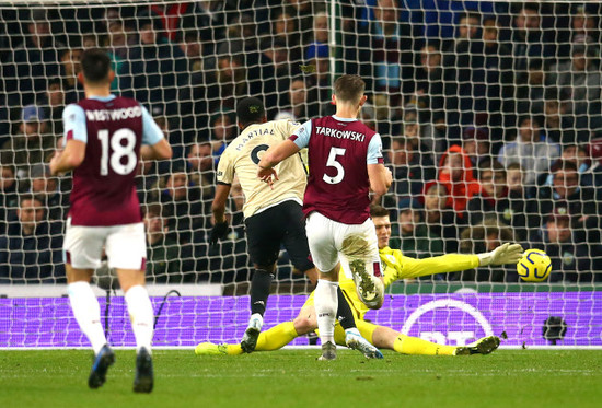 burnley-v-manchester-united-premier-league-turf-moor