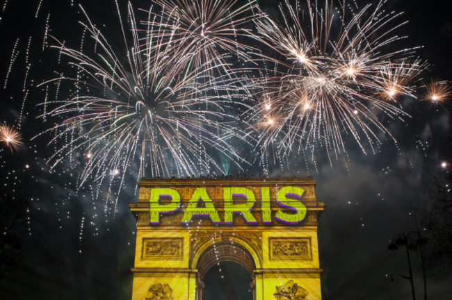 new-year-celebrations-paris