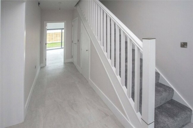 ZTFiZTc1NWQxY2U4MDdiYWE1Yjc0YTFmNDcxMjdlMmQaGRKrp7SchNZfTCJRkzfvaHR0cDovL3MzLWV1LXdlc3QtMS5hbWF6b25hd3MuY29tL21lZGlhbWFzdGVyLXMzZXUvYy9mL2NmNmQxZmYyNDEwMjIxNDIzM2Y2ZDRiMjU2ODc1YTA0LmpwZ3x8fDcwMGx8fHx8fHx8