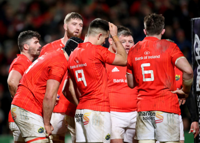 munster-players-dejected-after-conceding