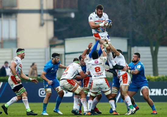 robert-barbieri-brings-down-a-line-out-ball