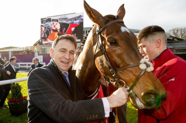 henry-de-bromhead-with-aspire-tower-after-winning