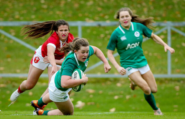 enya-breen-scores-a-try