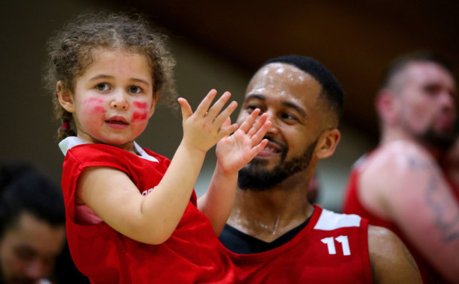 puff-summers-celebrates-at-the-final-whistle-with-his-daughter-kennedy