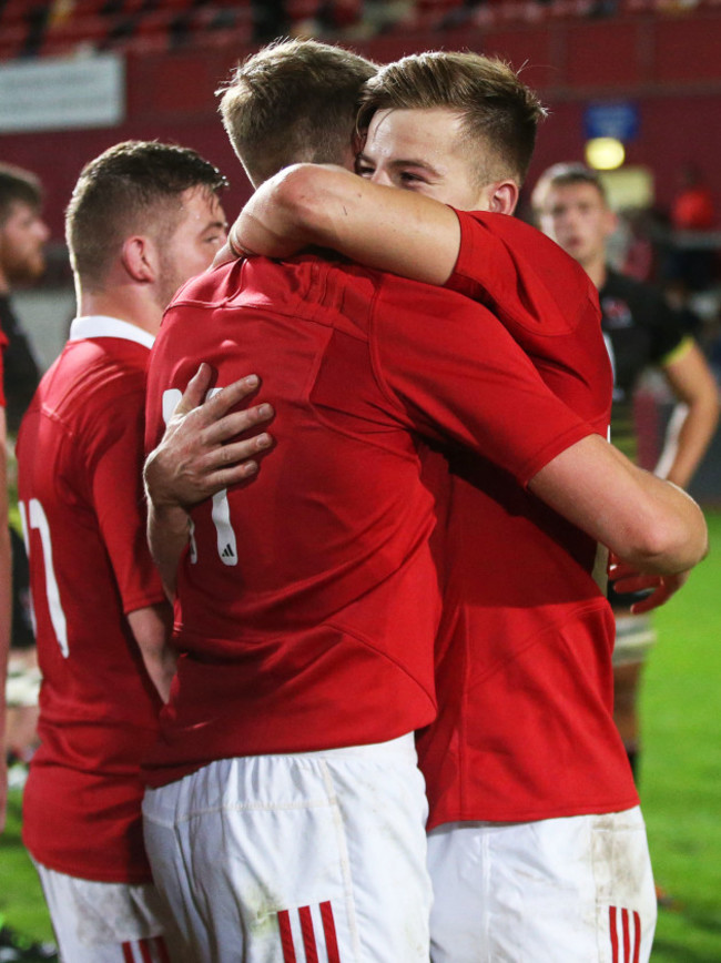 liam-coombes-celebrates-with-alex-mchenry-at-the-final-whistle