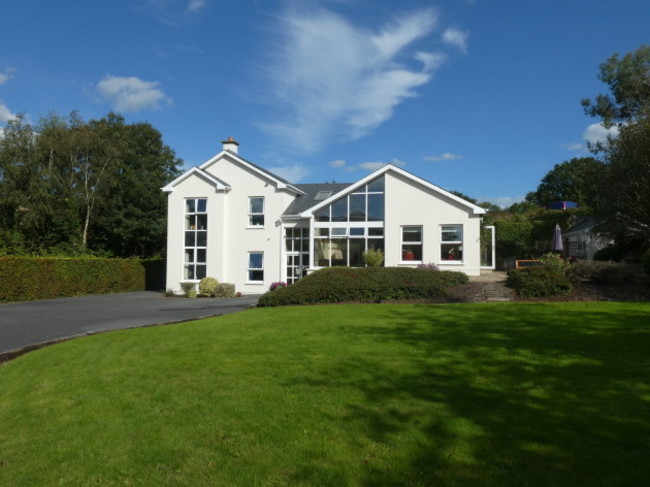 ff315d5e373b95844fc6042a6de24ad7