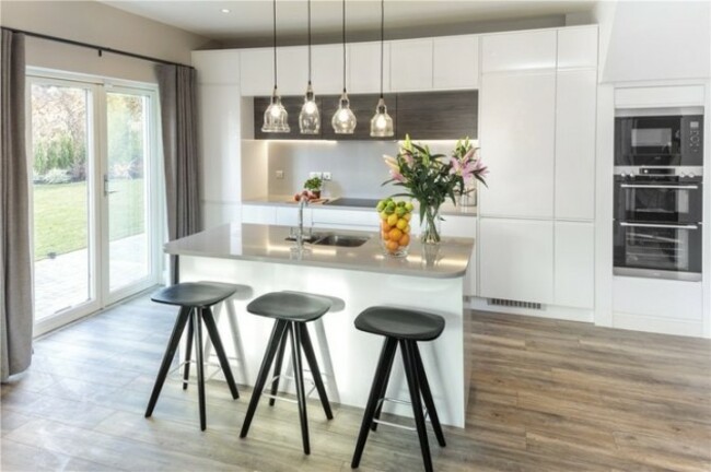 M2IwY2Q3NjgwODM0NzY4ZjQ1N2ZiYmJkODQ0YmUyMTMl73chGuV0tsF8-R0HEB_paHR0cDovL3MzLWV1LXdlc3QtMS5hbWF6b25hd3MuY29tL21lZGlhbWFzdGVyLXMzZXUvYS9jL2FjMTVmYWQyZDU5ZjlkZGUyNzg4ZGUxOTc2YTA3ODk5LmpwZ3x8fDcwMGx8fHx8fHx8