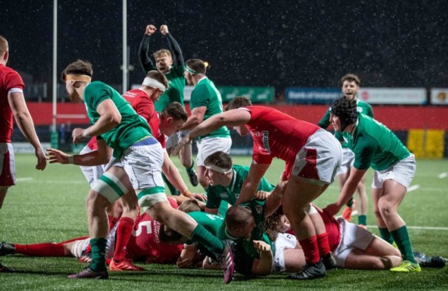 ireland-players-celebrate-mark-hernans-first-half-try