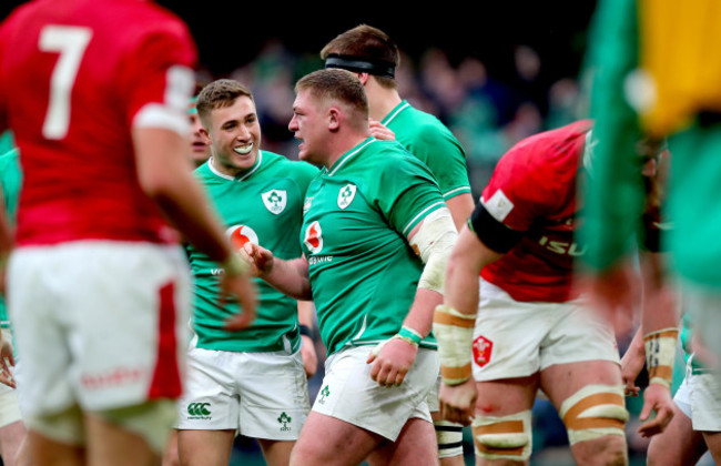 tadhg-furlong-celebrates-scoring-his-sides-second-try-with-jordan-larmour